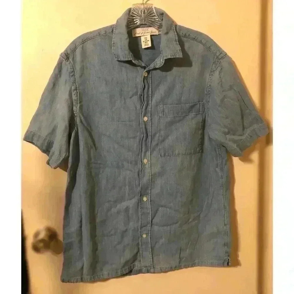 H&M men’s denim button down shirt size medium